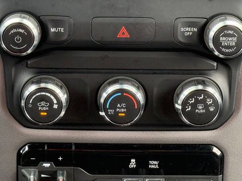 Used 2024 RAM 2500 Big Horn w/ Bed Utility Group AWD/4WD image 22