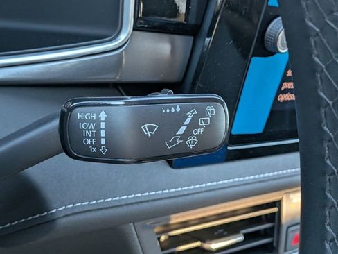 New 2026 Volkswagen Taos SE FWD image 31
