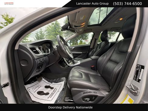 Used 2014 Volvo S60 T5 FWD image 10