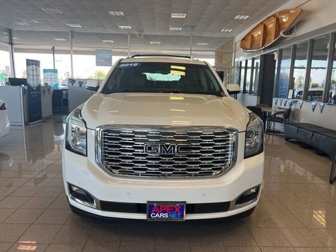 Used 2019 GMC Yukon Denali w/ Denali Ultimate Package image 17