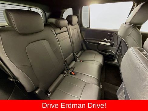 Used 2024 Mercedes-Benz GLB 250 4MATIC image 26