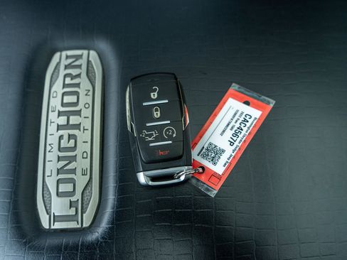 Used 2022 RAM 1500 Limited w/ Body-Colour Bumper Group image 30