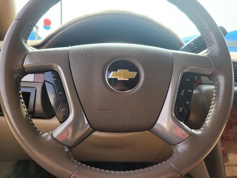 Used 2011 Chevrolet Tahoe LT w/ Luxury Package RWD image 28