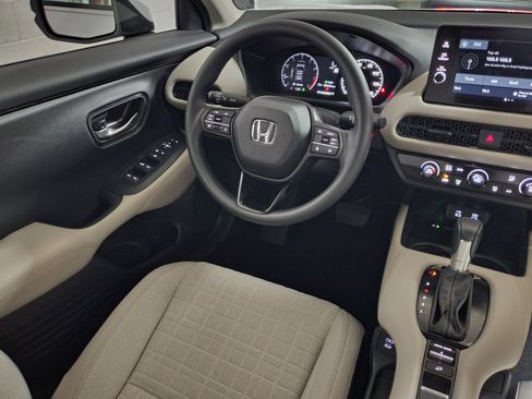 Certified 2026 Honda HR-V LX image 12