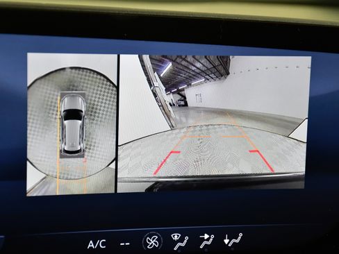 Used 2024 Buick Envision Preferred image 28