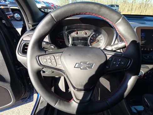 Used 2023 Chevrolet Equinox RS w/ RS Leather Package image 17