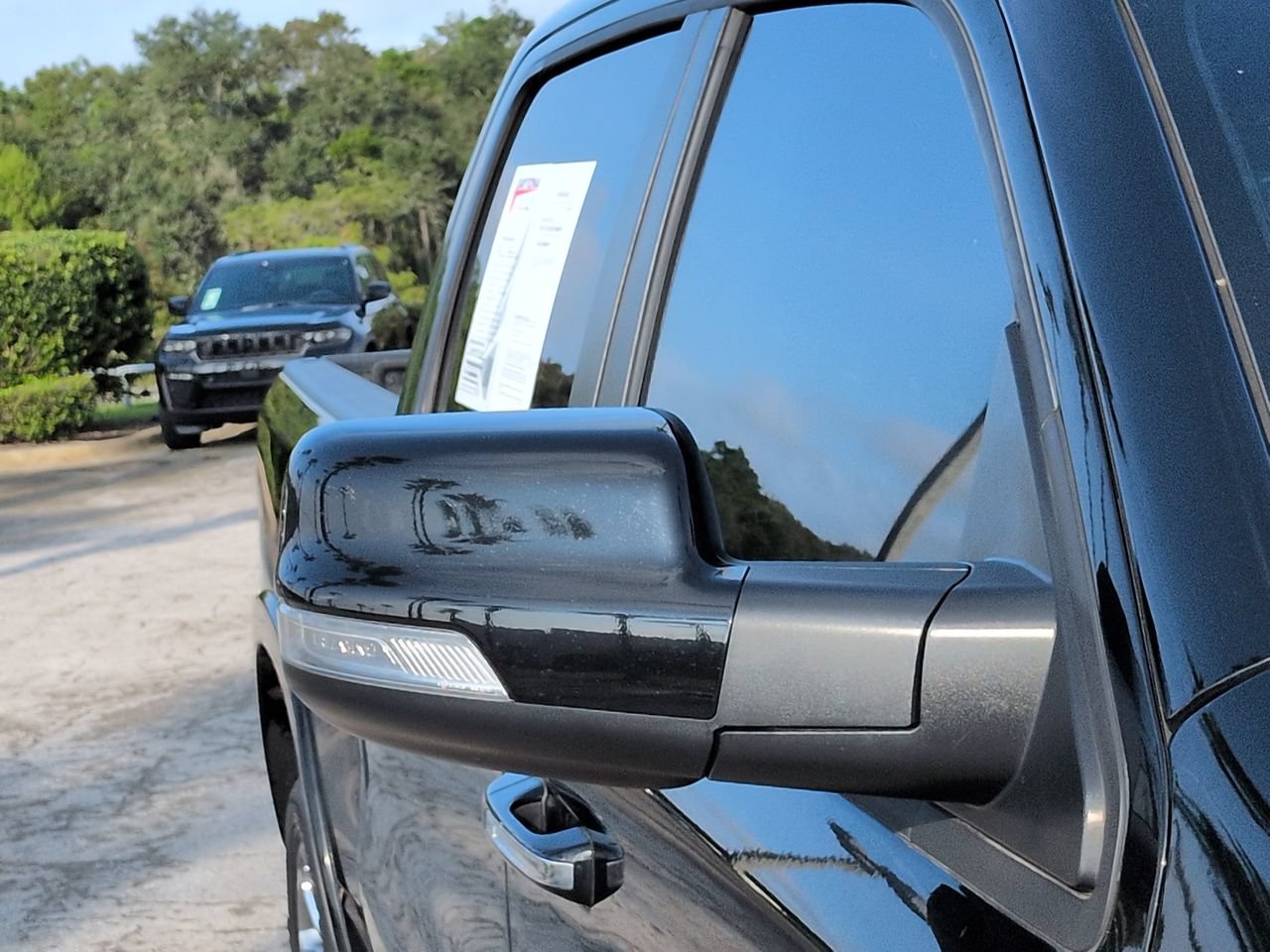 Used 2022 RAM 1500 Laramie w/ Laramie Southwest Edition AWD/4WD image 12