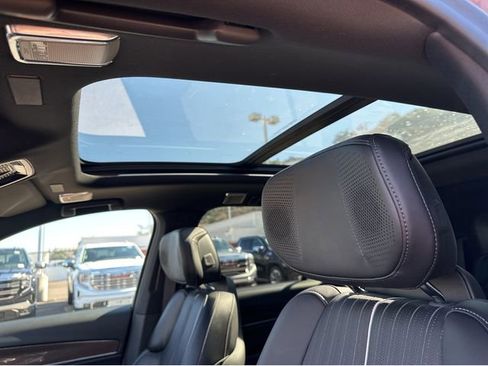 New 2026 Cadillac Vistiq Luxury image 26