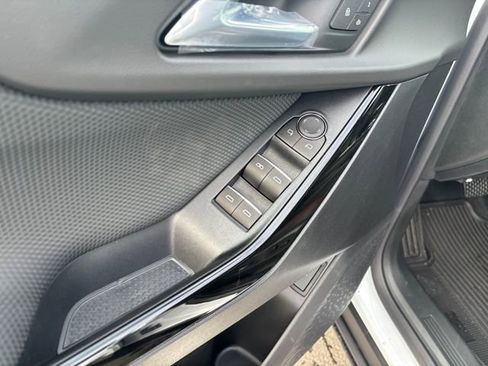 New 2026 Chevrolet Equinox RS w/ Convenience Package III image 11