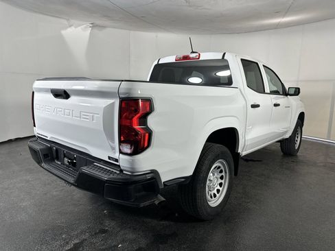 Used 2024 Chevrolet Colorado W/T image 11