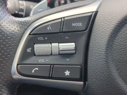 Used 2023 Genesis G70 2.0T w/ Sport Prestige Package image 24