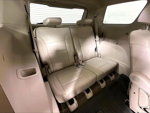 Used 2021 GMC Acadia Denali w/ Denali Technology Package image 28