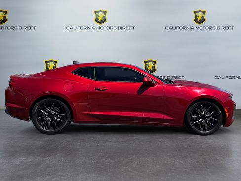 Used 2020 Chevrolet Camaro LT RWD image 6