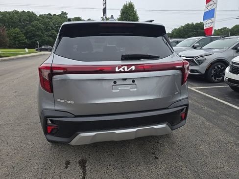 Certified 2026 Kia Seltos EX AWD/4WD image 7