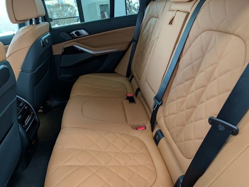 New 2026 BMW X5 xDrive40i w/ M Sport Package image 12