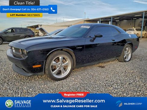 Used 2011 Dodge Challenger R/T image 1