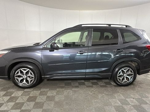 Used 2019 Subaru Forester Premium AWD/4WD image 5