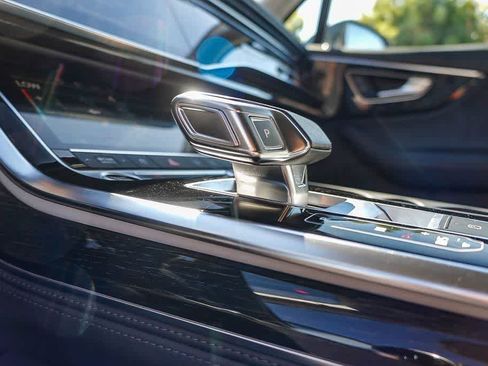 Used 2024 Audi Q7 Premium Plus image 25