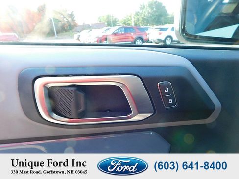 Used 2022 Ford Bronco Badlands image 15