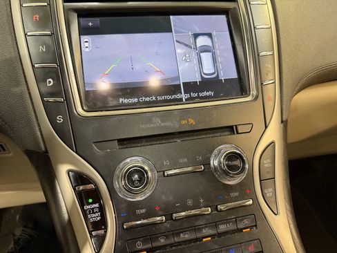 Used 2020 Lincoln Nautilus Reserve w/ Equipment Group 201A image 19