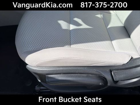 Certified 2025 Kia Soul LX FWD image 16