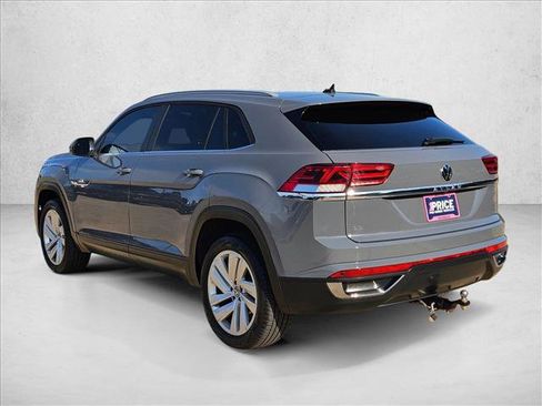 Used 2020 Volkswagen Atlas Cross Sport SE w/ Panoramic Sunroof Package FWD image 8