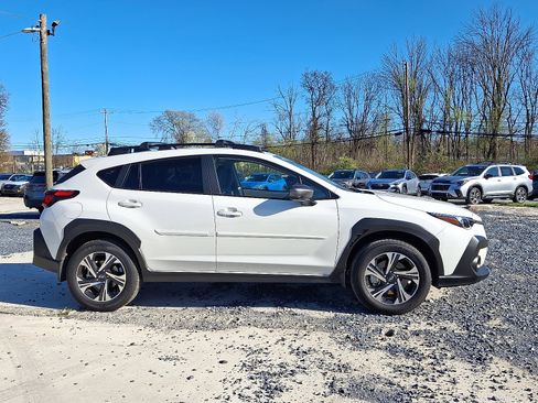 Certified 2025 Subaru Crosstrek 2.0i Premium AWD/4WD image 9