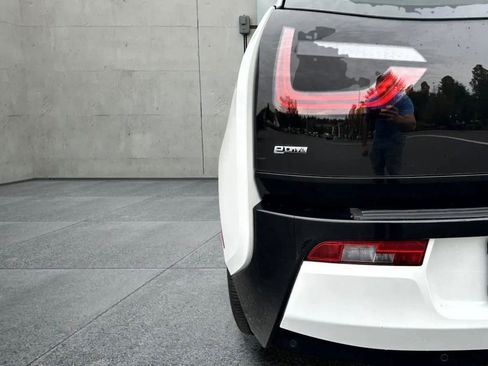 Used 2017 BMW i3 image 9