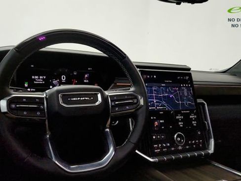 Used 2026 GMC Acadia Denali Ultimate FWD image 69