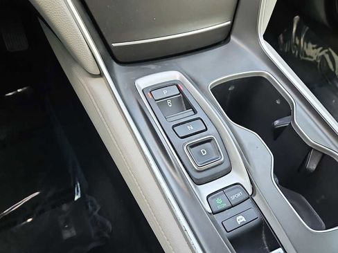 Used 2020 Honda Accord Touring image 22