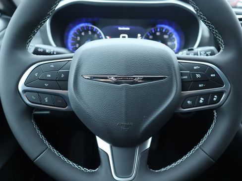 New 2026 Chrysler Pacifica Select FWD image 3