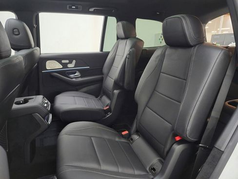 Used 2026 Mercedes-Benz GLS 450 4MATIC image 16