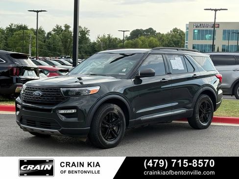 Used 2022 Ford Explorer XLT w/ Equipment Group 202A AWD/4WD image 3