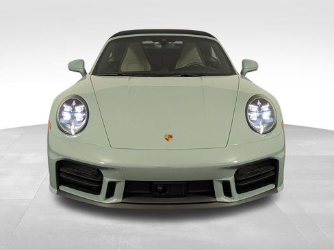 Used 2025 Porsche 911 Carrera image 37