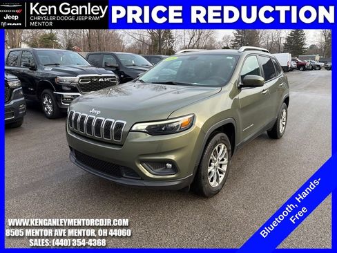 Used 2019 Jeep Cherokee Latitude Plus w/ Cold Weather Group image 3