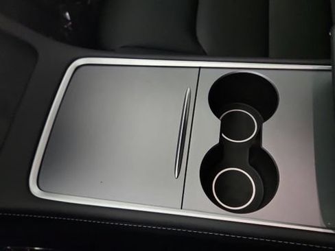 Used 2025 Tesla Model Y Long Range RWD image 84