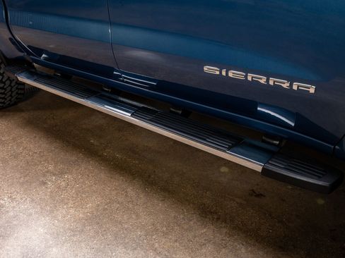 Used 2024 GMC Sierra 1500 SLT w/ SLT Premium Plus Package image 12