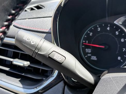 Used 2022 Chevrolet Equinox RS FWD image 15