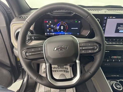 New 2026 Chevrolet Colorado ZR2 w/ Technology Package AWD/4WD image 29