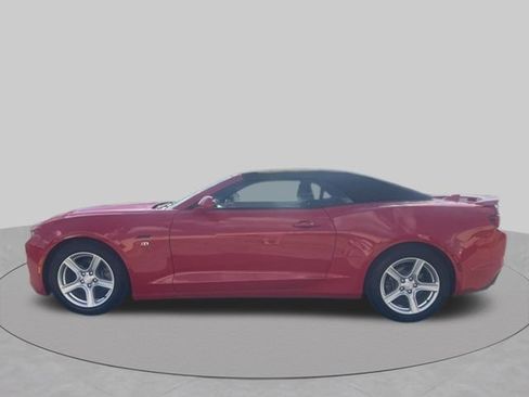 Used 2019 Chevrolet Camaro LT RWD image 3