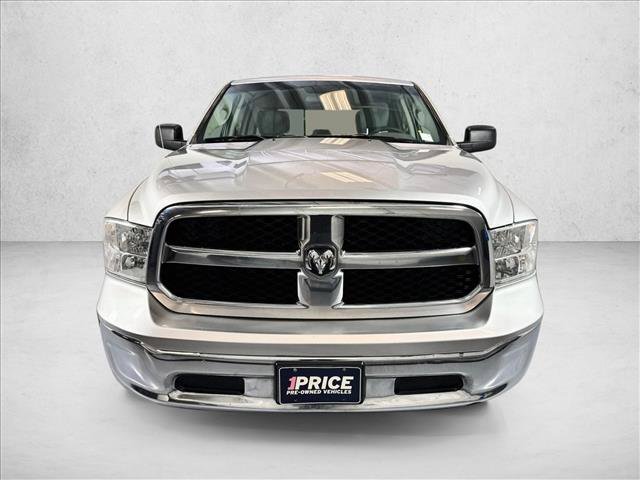 Used 2019 RAM 1500 Classic SLT AWD/4WD image 2