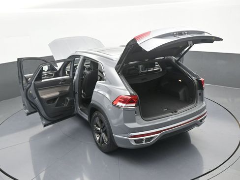 Used 2022 Volkswagen Atlas Cross Sport SEL R-Line image 70