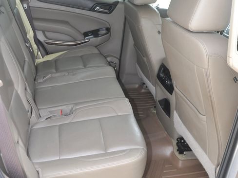 Used 2017 GMC Yukon SLT RWD image 33