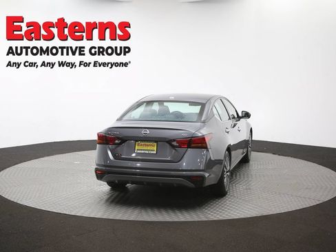 Used 2024 Nissan Altima 2.5 SV FWD image 38