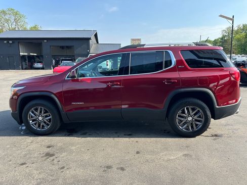 Used 2017 GMC Acadia SLT AWD/4WD image 2
