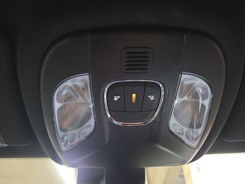 Used 2023 Jeep Compass Trailhawk image 25