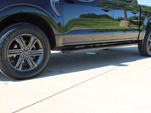 Used 2023 Ford F150 Lariat AWD/4WD image 10