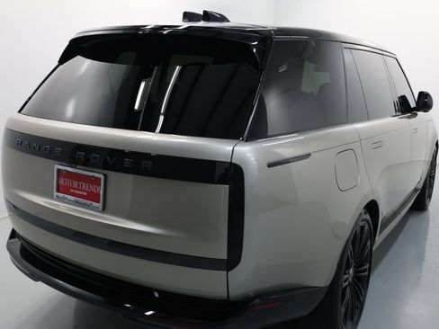 Used 2025 Land Rover Range Rover Long Wheelbase SE AWD/4WD image 64