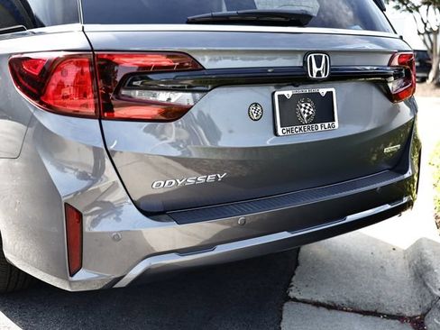 Used 2026 Honda Odyssey Touring image 9