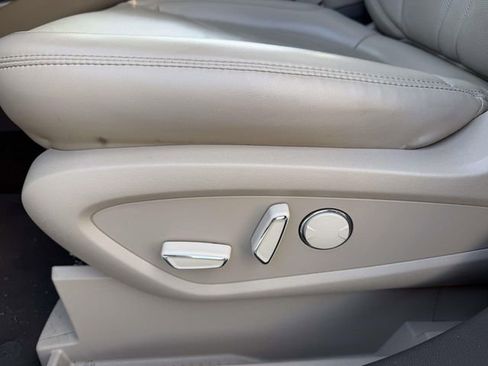 Used 2023 Lincoln Nautilus Reserve AWD/4WD image 19